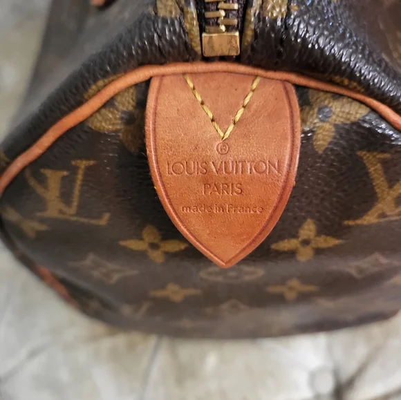 (SOLD)Authentic Louis Vuitton Monogram speedy 30 - Picture 4 of 12